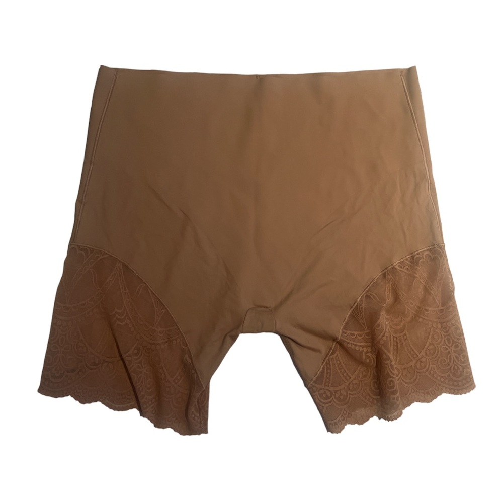 Soma NWOT Nude Medium Shape Short With Lace